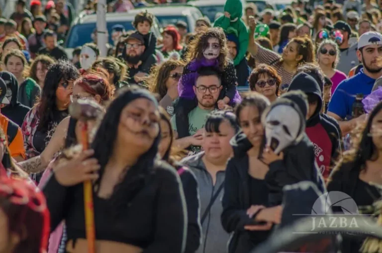 "Paso Zombie CR" celebra una década con programación artística y emprendedora