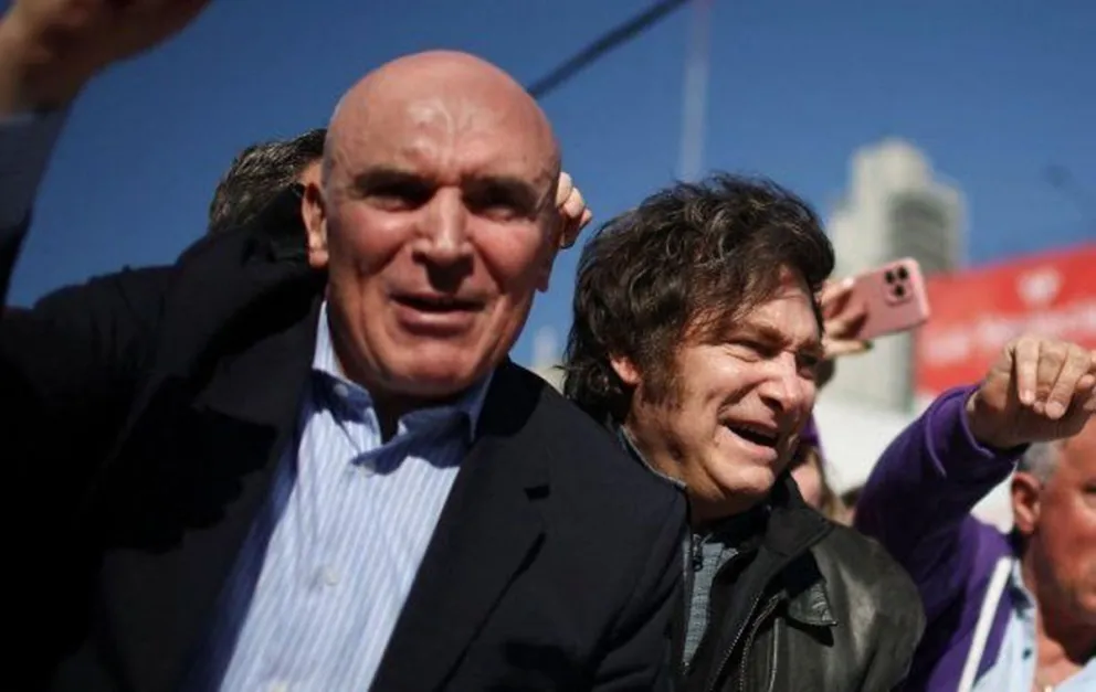 Tras las denuncias, Milei apoyó a Espert y apuntó contra la oposición