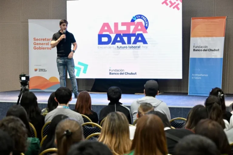 Torres inauguró la 2° edición del Festival ALTA DATA y llamó a “replicar lo bueno desde Chubut”