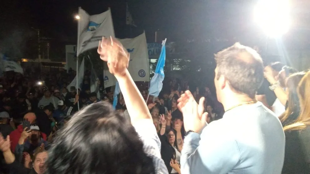 Luque cerró su campaña en Rawson y Trelew: “Nos propusimos el inmenso desafío de traer esperanzas"
