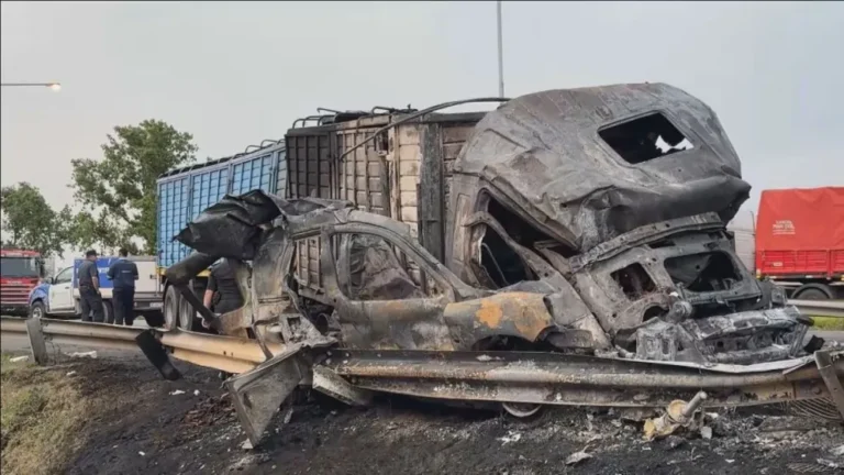 Fatal accidente en la Ruta 9: tres muertos por un choque múltiple