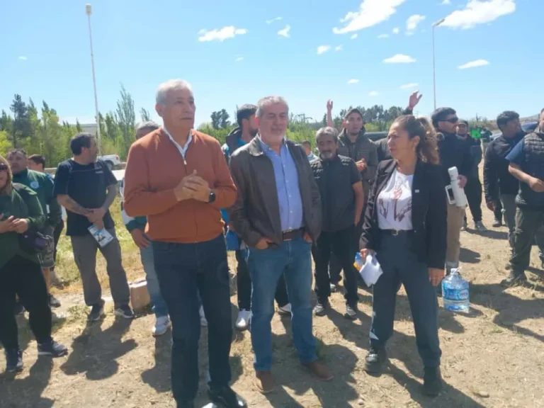 Béliz participó en la caravana del Día de la Lealtad Peronista