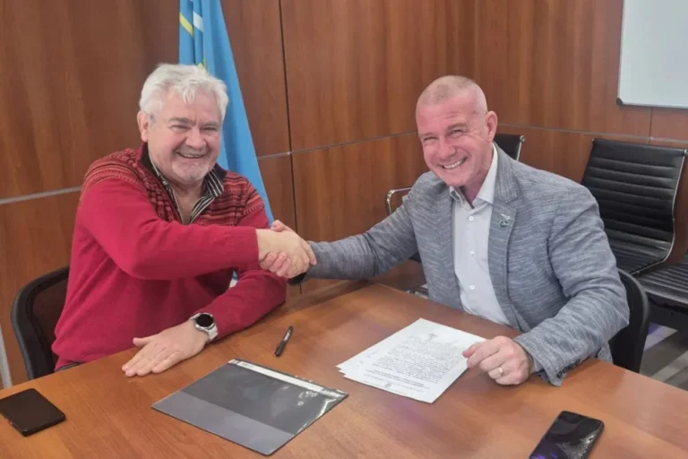 Torres anunció 11 nuevas viviendas para familias de Gaiman  