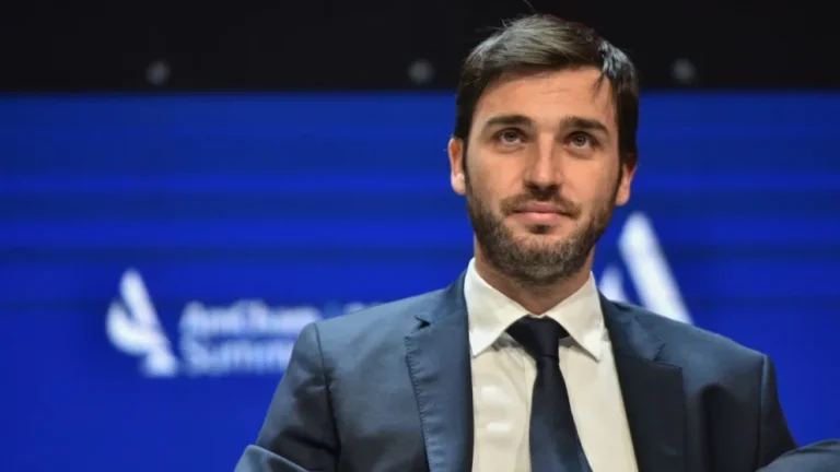 Torres: “A partir de hoy, en Chubut no hay más privilegios: todos somos iguales ante la ley”