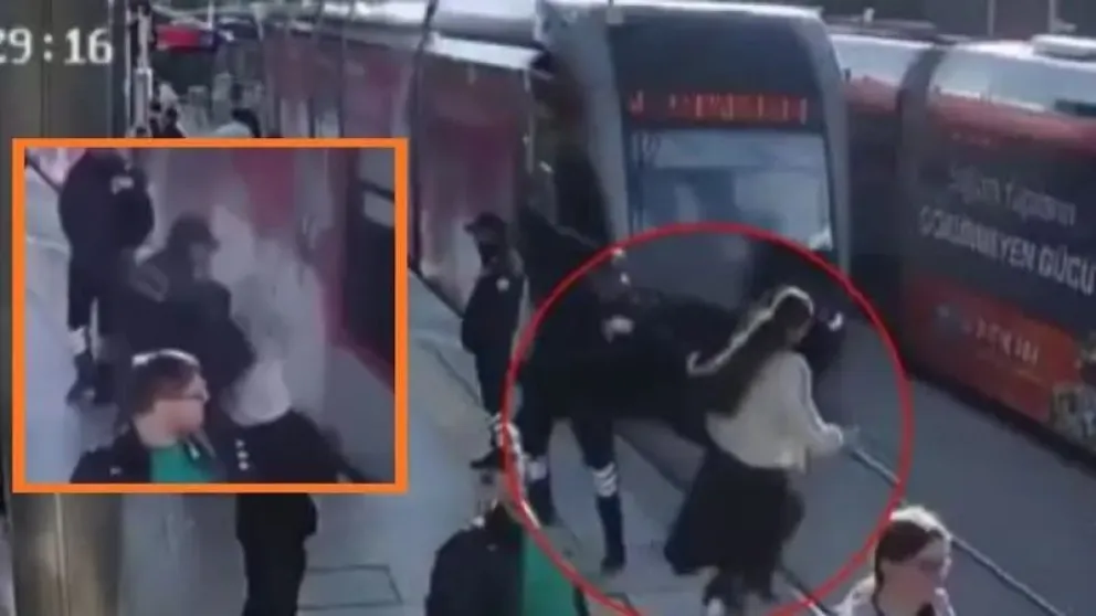 Turquía: Un guardia salvó a una mujer de ser atropellada por un tranvía