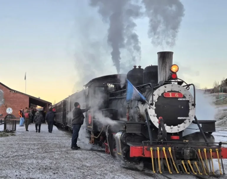 “La Trochita” ofrecerá 20 salidas en octubre entre Esquel y Nahuelpan