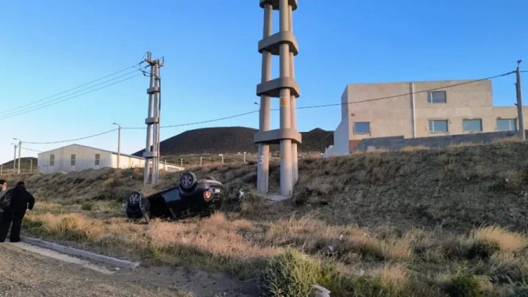 Vuelco en Ruta 39: un conductor perdió el control, pero salió ileso