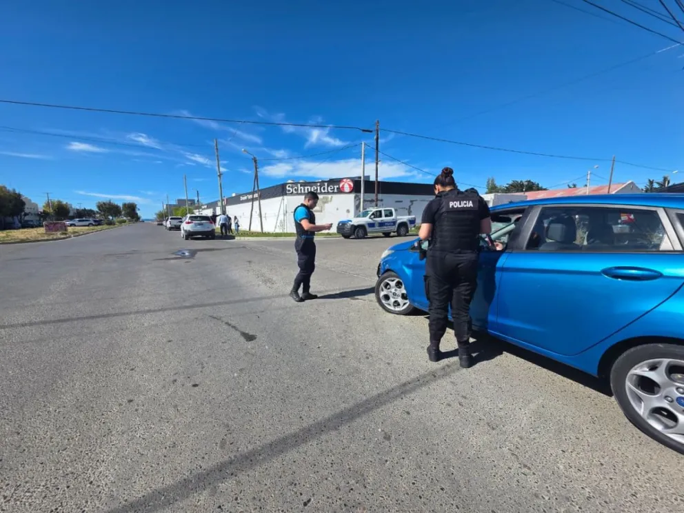 Colisión en cadena en avenida Yrigoyen: un conductor huyó del lugar