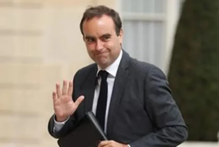 Crisis en Francia: renunció el primer ministro Lecornu tras 27 días en el cargo