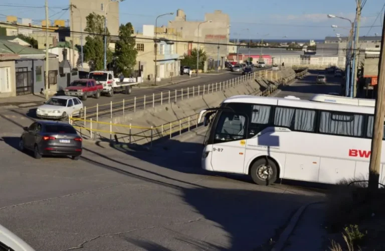 Los vecinos del Moure reclaman obras, seguridad vial y cámaras en el barrio