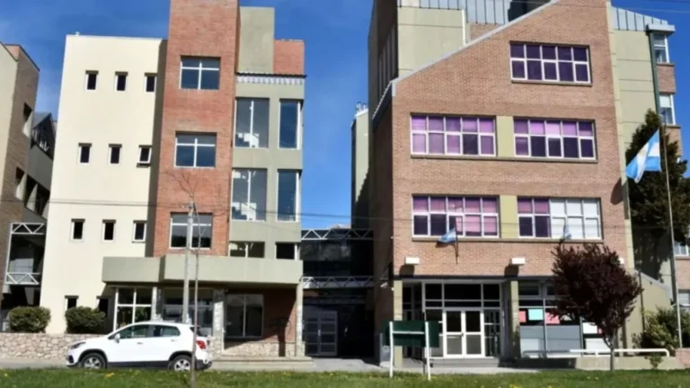 Condena en Esquel por golpear a su hijo