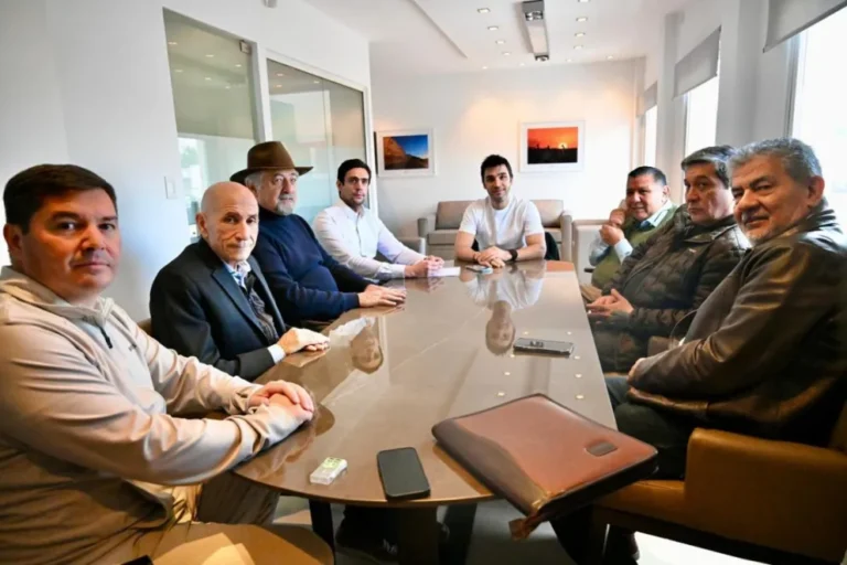 Torres se reunió con los gremios y exigirá a Nación la eliminación de retenciones