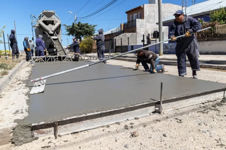Pavimentan 9 cuadras que benefician a familias del Barrio Don Bosco