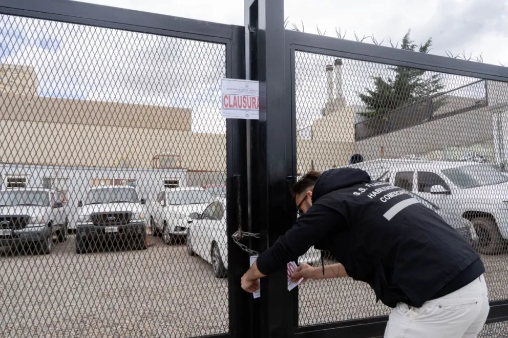 Agencias de autos cerraron sus locales para evitar inspecciones