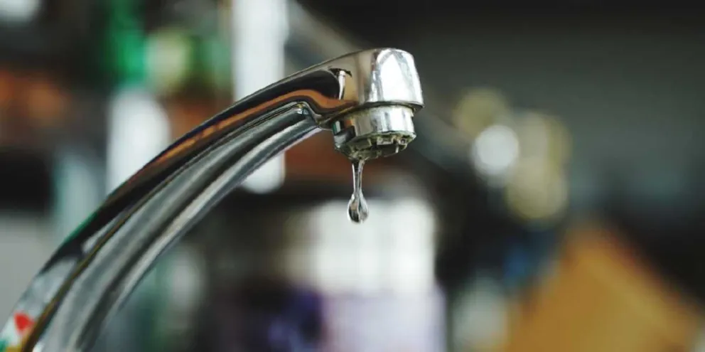 Continúa el corte de agua por un nuevo inconveniente eléctrico en Cerro Dragón