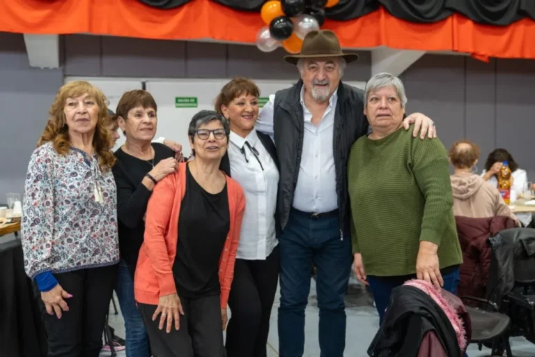 Othar celebró a los adultos mayores y reafirmó el acompañamiento del Municipio