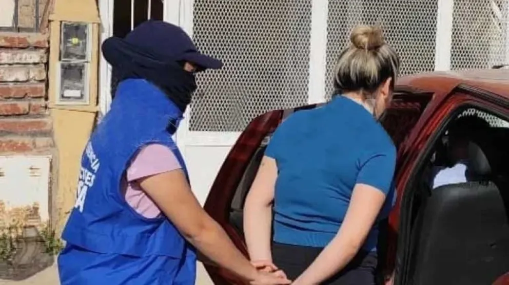 Imputan a una mujer por gastar $13 millones con tarjetas de crédito robadas