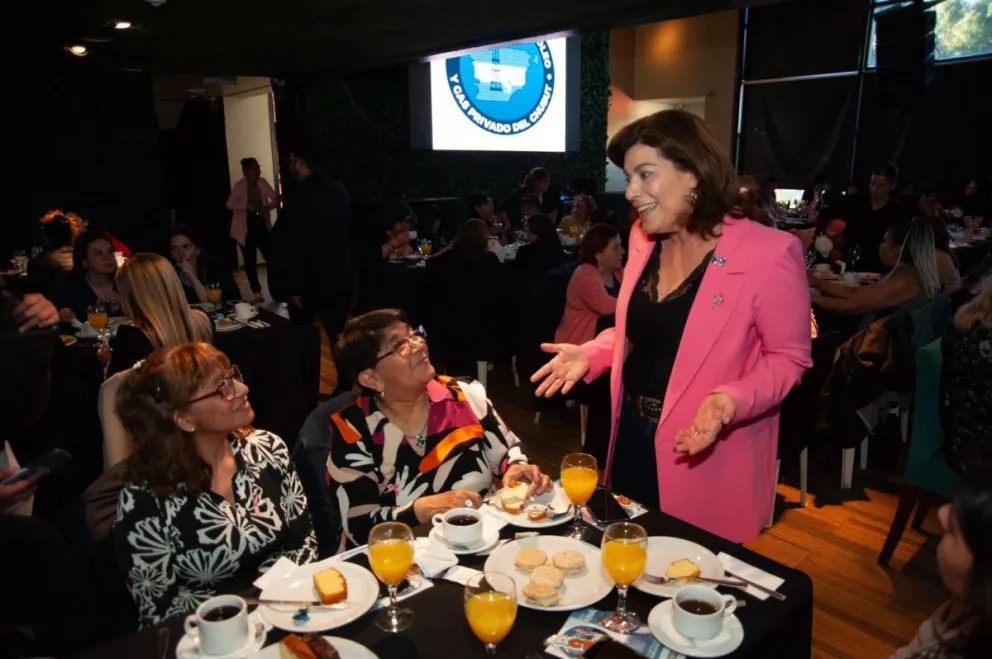 Ana Clara Romero celebró el Día de la Madre junto a mujeres y familias de Comodoro