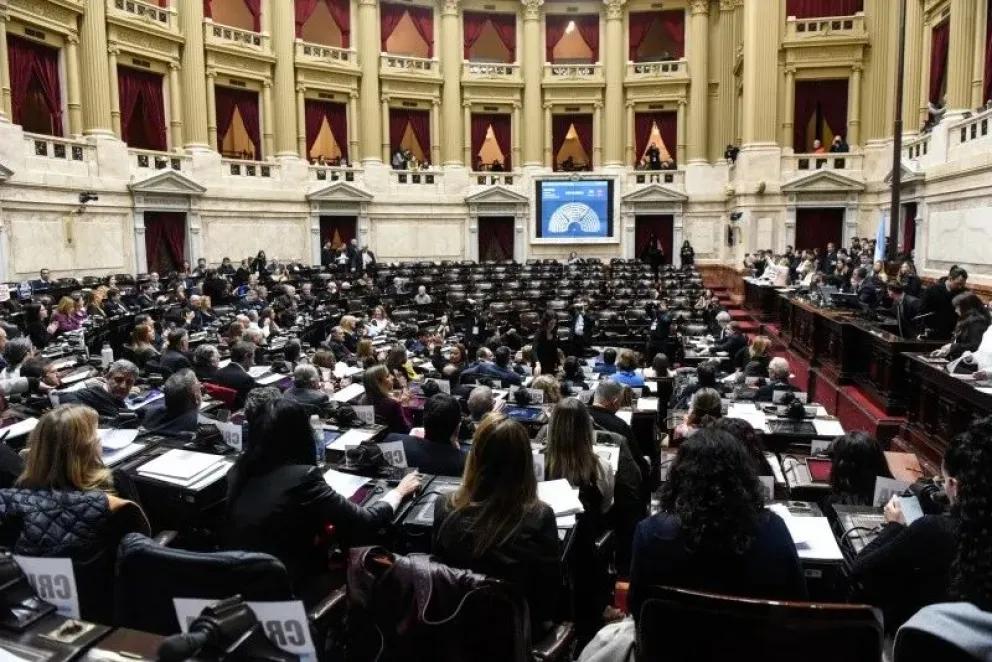 Diputados aprobó la ley que restringe el uso de DNU presidenciales