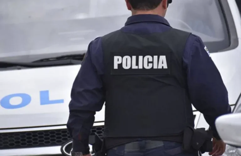 Usó la tarjeta de un veterano de Malvinas para compras millonarias y le allanaron la casa