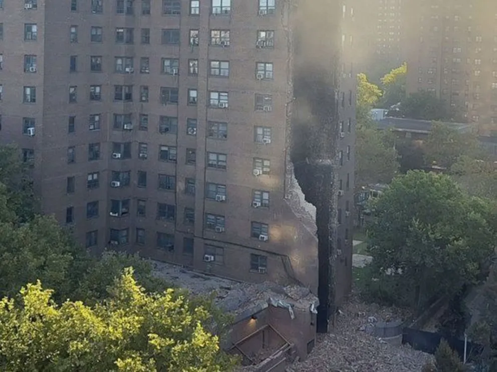Explosión y derrumbe parcial de un edificio en Nueva York