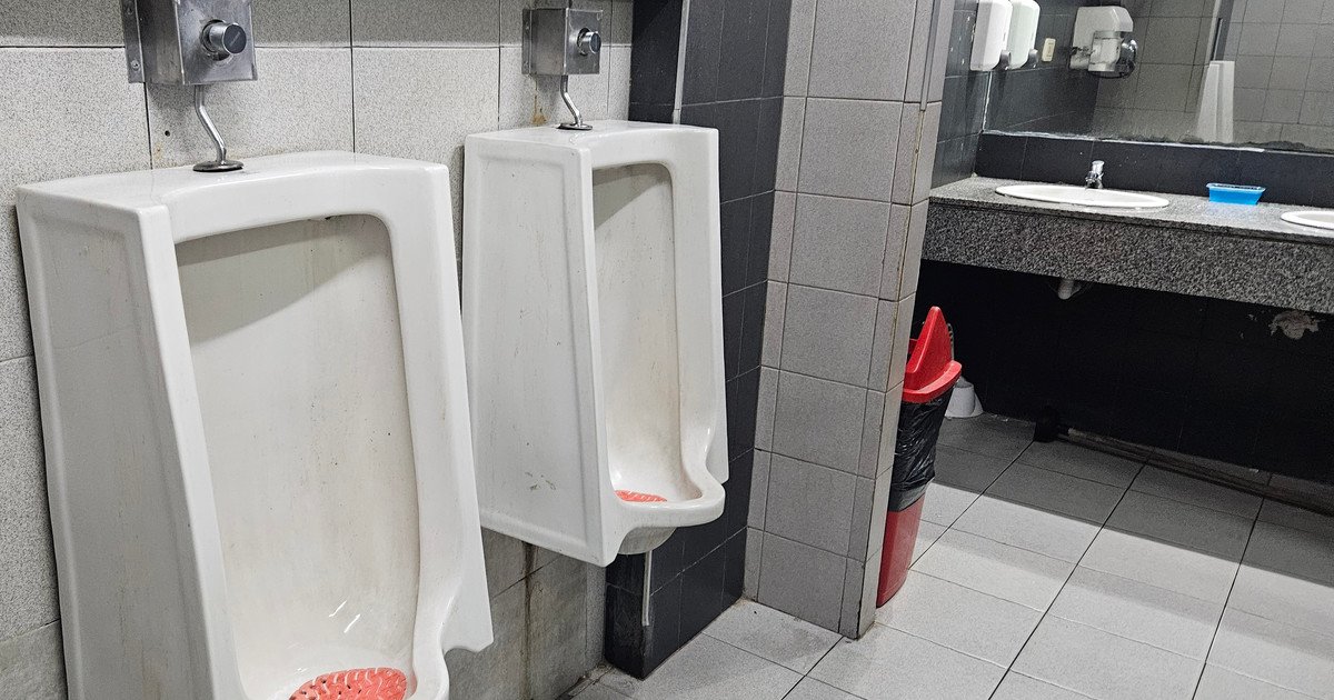 En el baño de La Perla del Once compusieron La Balsa, pero ya no hay nada allí que lo recuerde