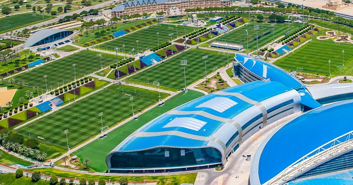 Empieza el Mundial Sub 17 en Qatar: la prueba del torneo de 48 equipos en ocho canchas simultáneas, donde Messi y la Scaloneta gritaron campeón