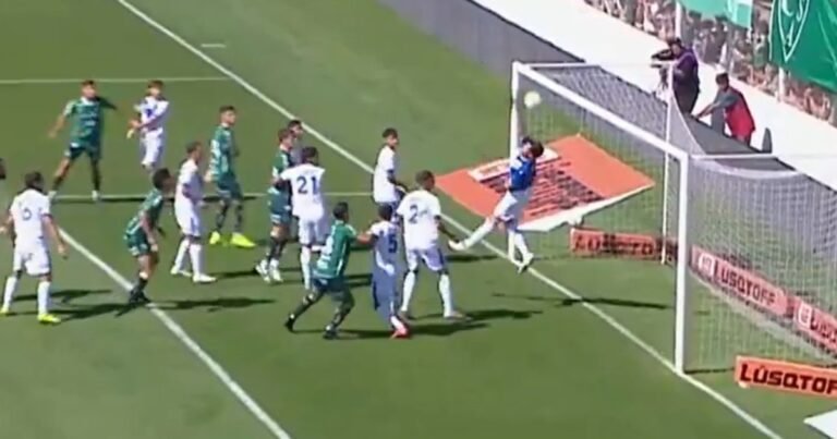 Las increíbles atajadas de Tomás Marchiori: el arquero de Vélez evitó cuatro goles olímpicos de Sarmiento de Junín en cuatro minutos