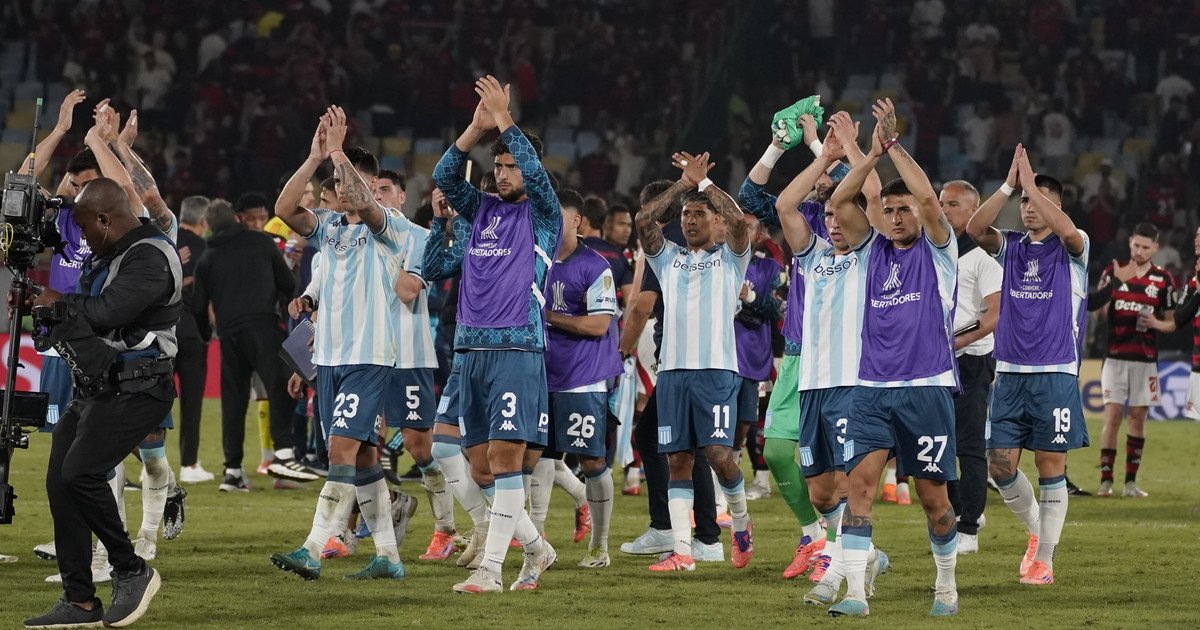 Racing resistió por Cambeses pero una carambola le dio la ventaja mínima a Flamengo en la semifinal de la Copa Libertadores, que se define en Avellaneda