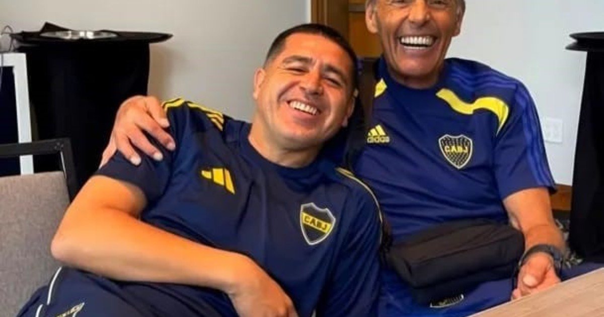 Los últimos días de Russo y el pacto secreto con Riquelme: "La cosa no está bien, pero si me va a pasar algo quiero que sea siendo el DT de Boca"
