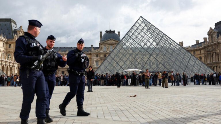 Fiscal francesa dice que el robo en el Louvre fue obra de delincuentes menores, no del crimen organizado