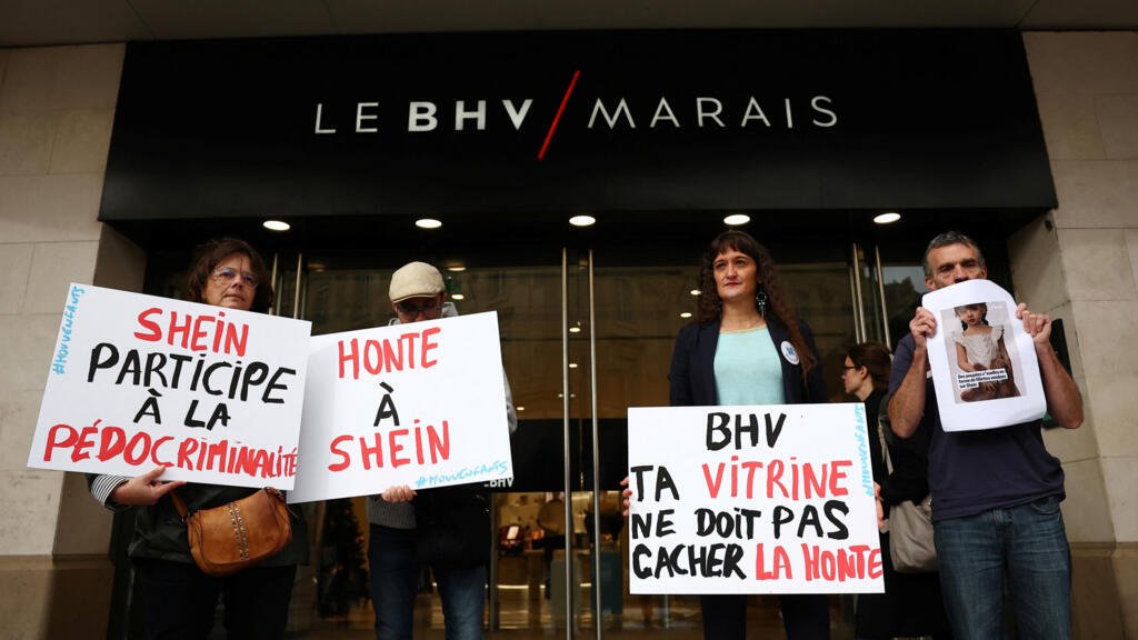 Shein, acusada de vender pornografía infantil, aterriza en Francia con el pie izquierdo