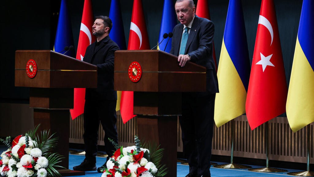 Zelenski y Erdogan: conversaciones en Ankara con el ataque ruso a Ternópil como telón de fondo