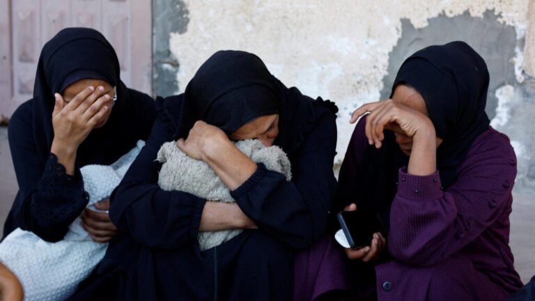 En medio del frágil alto el fuego en Gaza, una delegación de Hamás llega a negociar en Egipto
