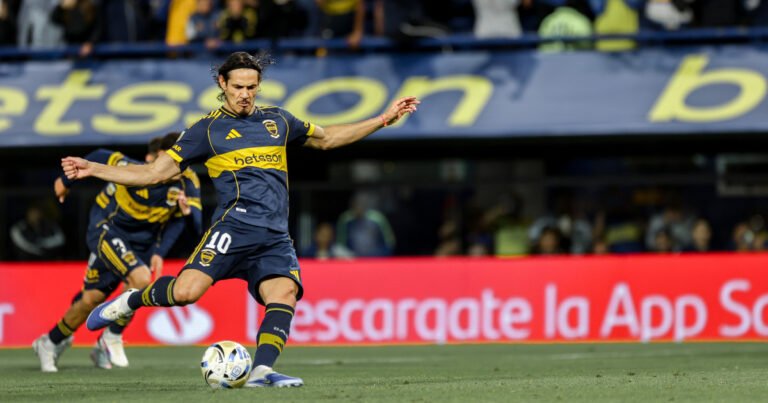 Y un día Cavani volvió al gol y todos en Boca hablaron de él