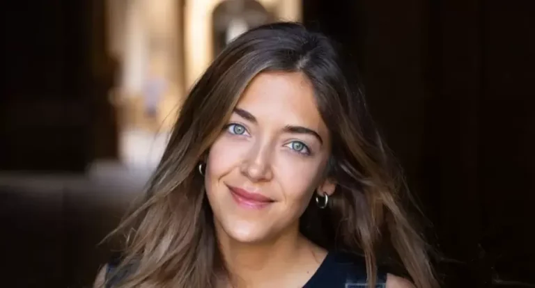 US$ 700.000, chats comprometedores y una renuncia que sacude al Gobierno