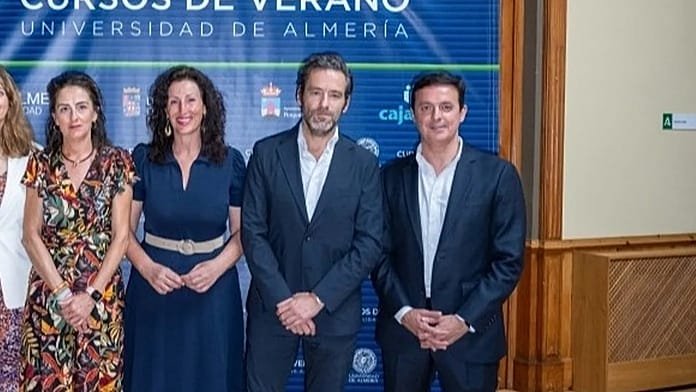 La UCO detiene al presidente de la Diputación de Almería por presunta malversación