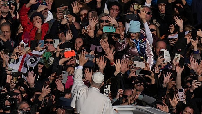 El Papa León XIV emprende un viaje clave a Oriente Medio en plena tensión regional