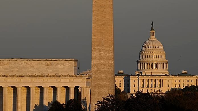 El cierre del Gobierno de EE.UU. se convierte en el más largo jamás registrado al estancarse las conversaciones