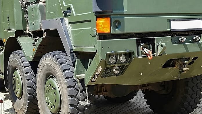Presentan en España el primer convoy militar autónomo de Europa