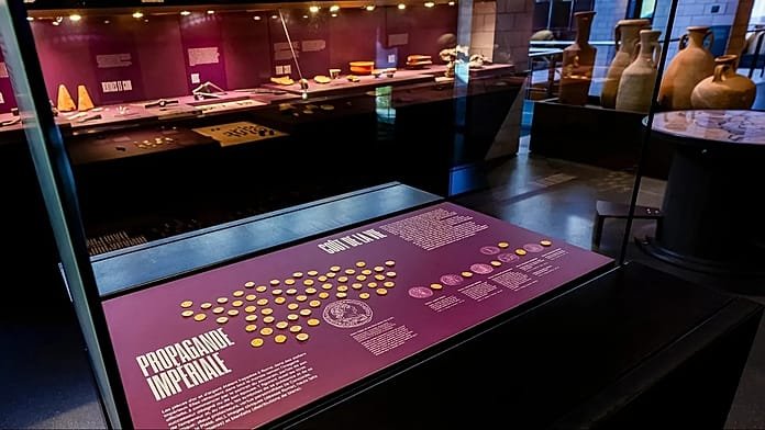 Unos ladrones sorprenden a un vigilante y roban decenas de monedas de oro antiguas de un museo suizo