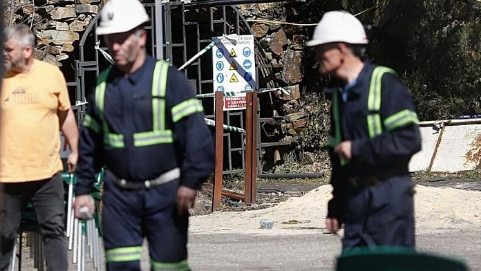 Al menos 2 muertos tras el derrumbe de una mina en Asturias