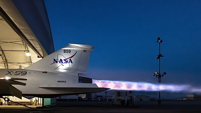 El avión supersónico de la NASA completa su 1.er vuelo de prueba