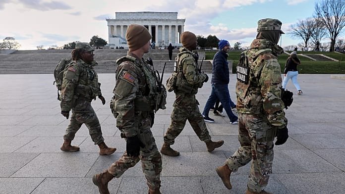 EE.UU. paraliza todas las decisiones de petición de asilo días después del tiroteo en Washington