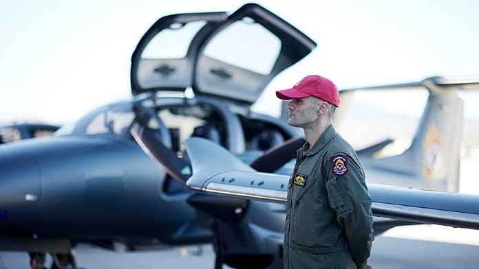 Grecia incorpora 3 aviones de vigilancia para mejorar su respuesta ante incendios