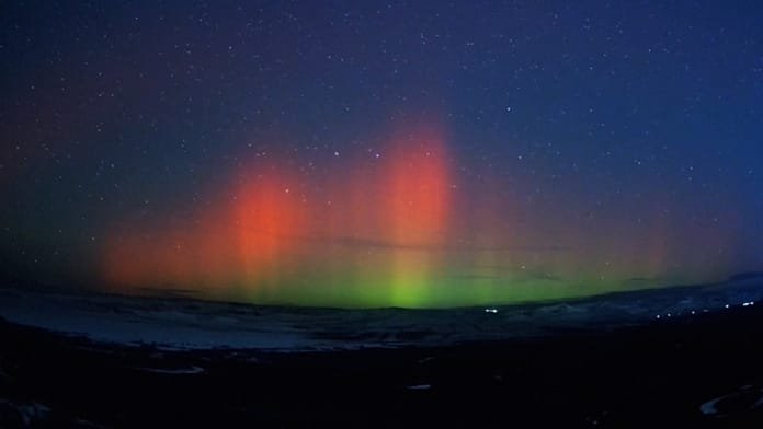 Unas auroras boreales inusuales iluminan el cielo del norte de China