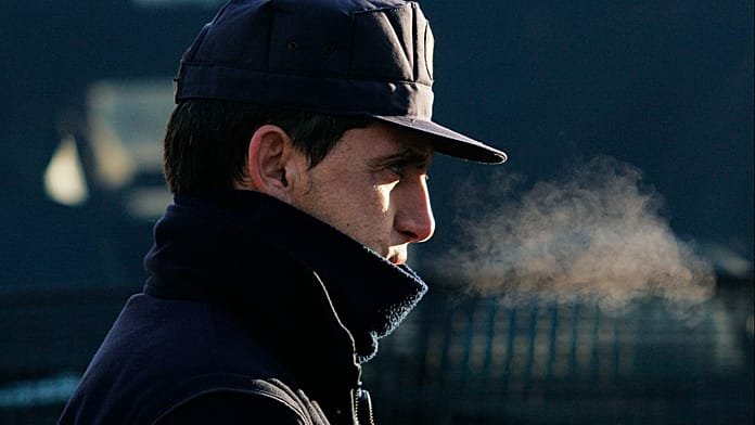 Brutal paliza a 2 policías en Madrid: "Ahora no estáis de servicio, ratas"