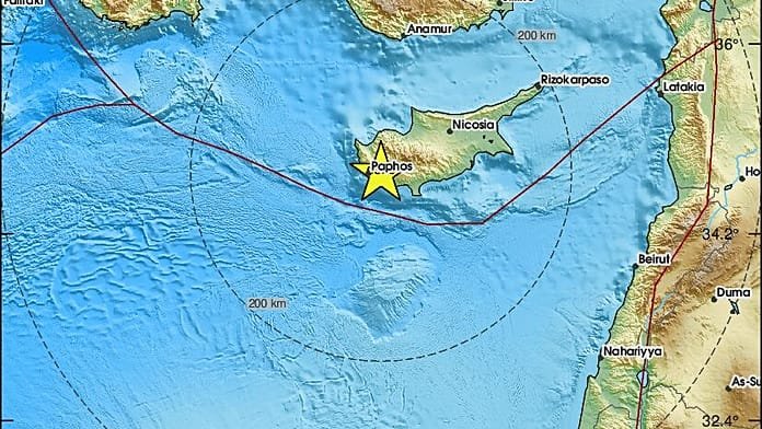Fuerte terremoto en Chipre: ciudadanos en la calle y fallos en las telecomunicaciones