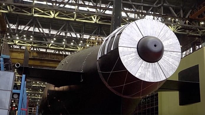 Rusia bota el nuevo submarino nuclear "Khabarovsk"