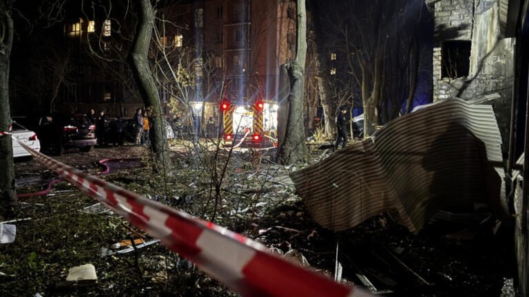 Guerra en Ucrania: Moscú dice haber derribado un centenar de drones ucranianos